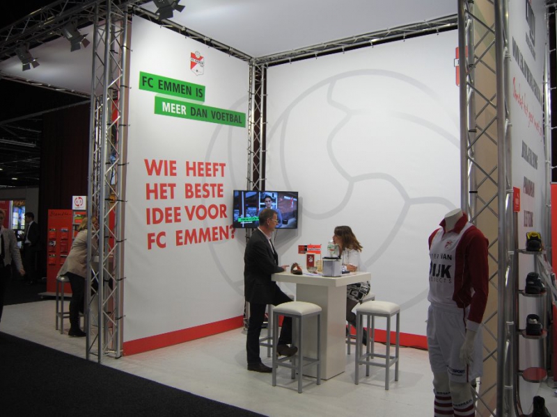 The White Lounge